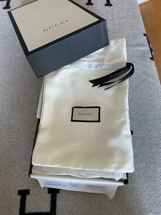 Gucci White Ace Sneaker Size 42 image indicator(2)