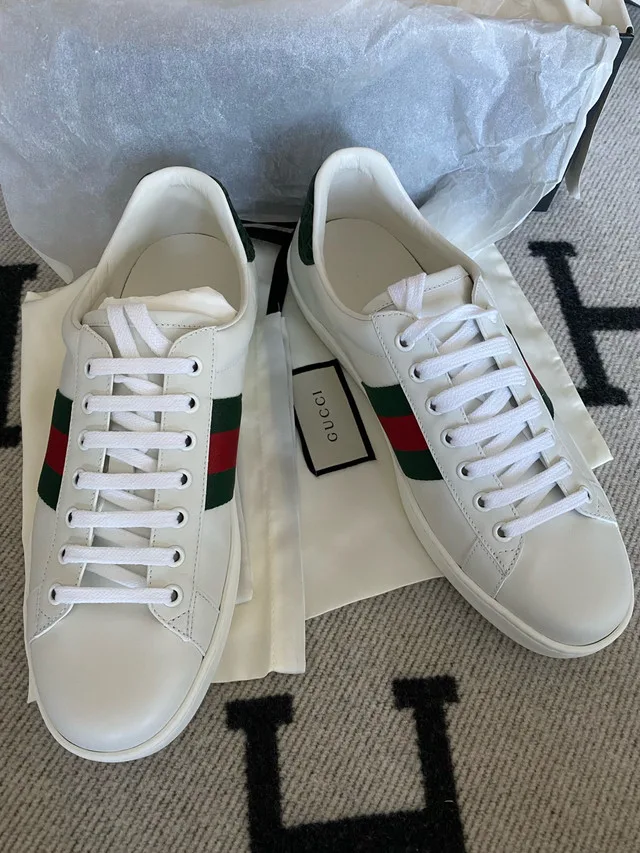 Gucci White Ace Sneaker Size 42 image indicator(3)