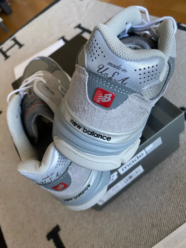 New Balance 990V3 Sneakers US 9 Grey image indicator(3)