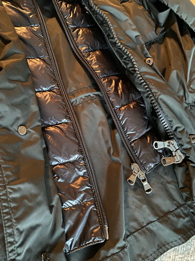 Moncler Nylon Parka Black Size 3 image indicator(4)