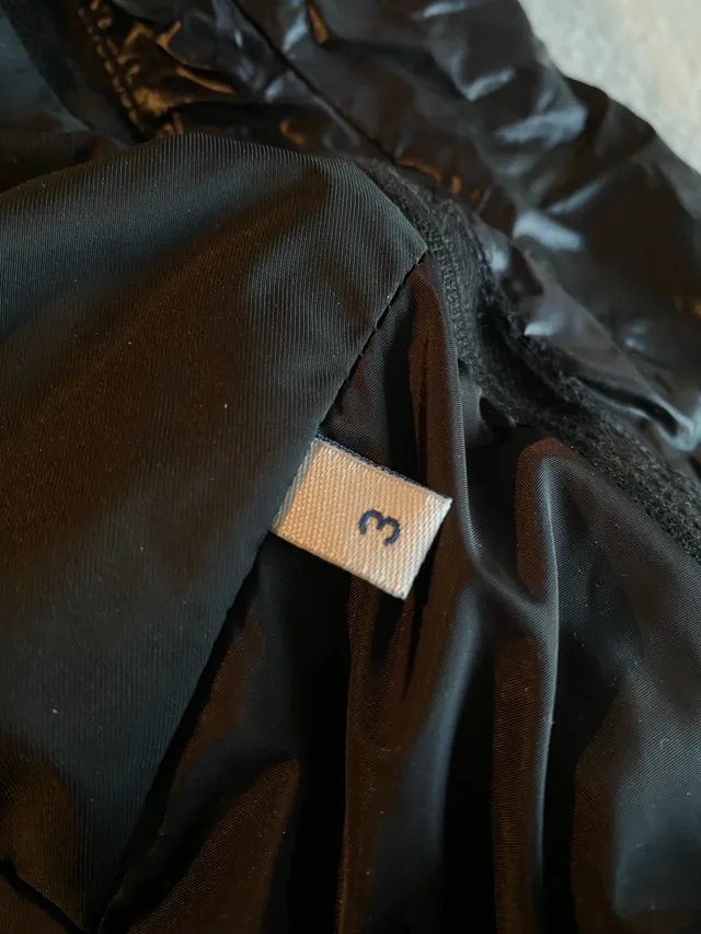 Moncler Nylon Parka Black Size 3 image indicator(10)