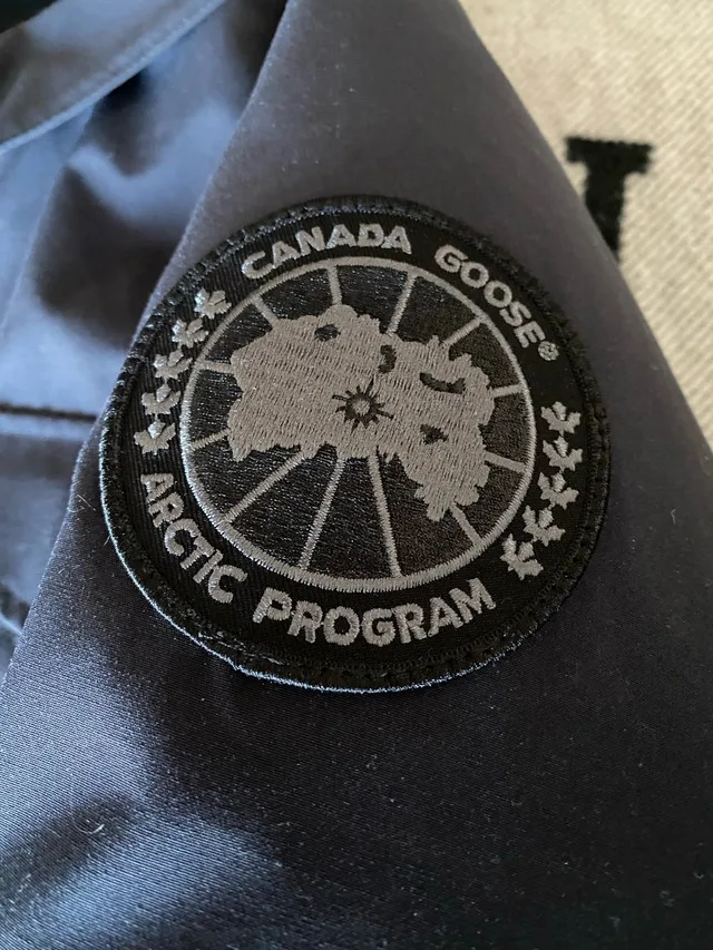 Canada Goose X Junya Watanabe Down Parka Jacket Size Large image indicator(2)