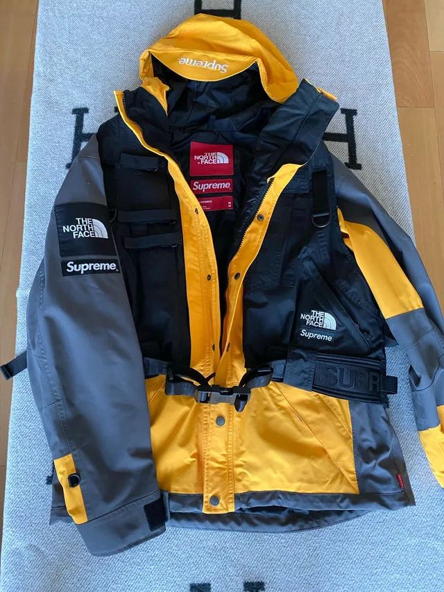Supreme The North Face RTG Jacket + Vest Yellow M thumbnail
