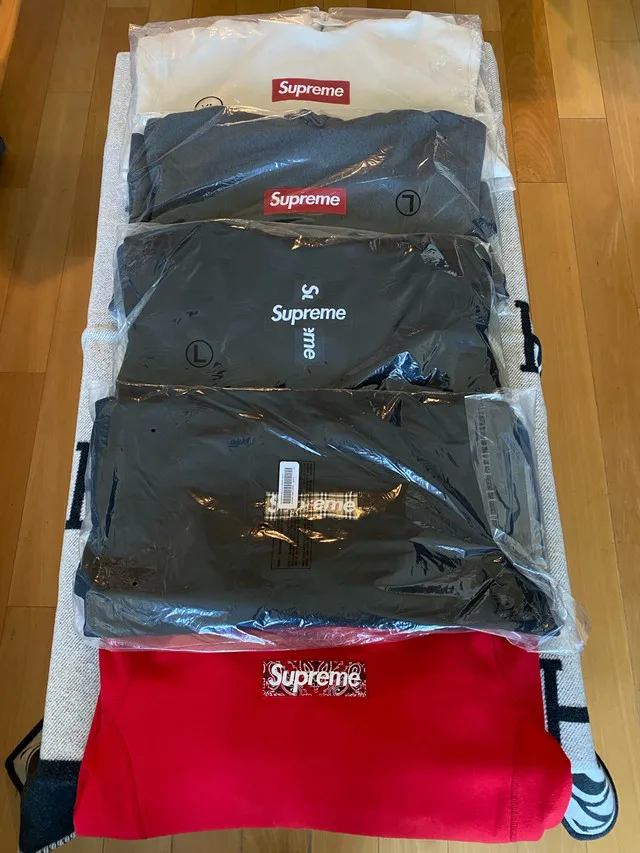 Supreme Box Logo BOGO Hoodie Sweatshirt thumbnail