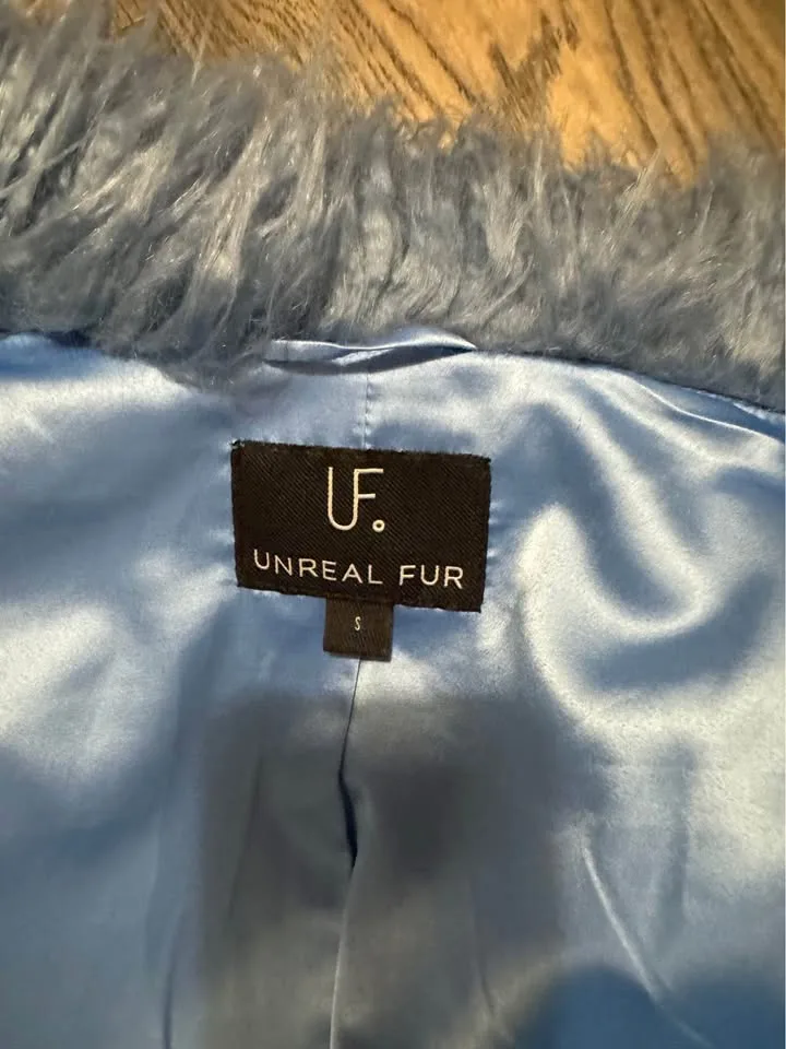 Unreal fur jacket image indicator(3)