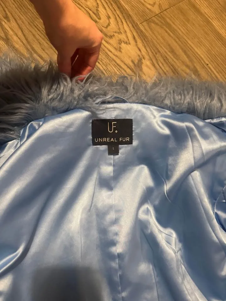 Unreal fur jacket image indicator(6)