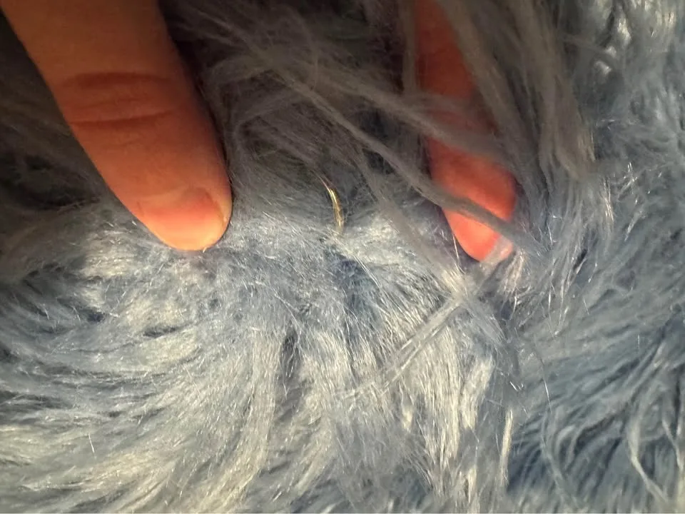 Unreal fur jacket image indicator(8)