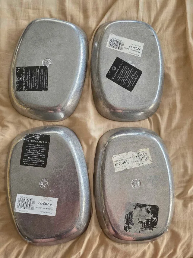 Christmas pewter handcrafted plates image indicator(2)