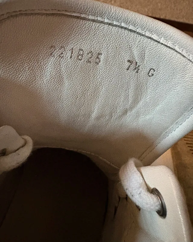 VINTAGE WHITE GUCCI HIGH TOP SHOES MENS SIZE 7.5 image indicator(3)