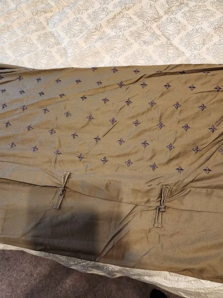 Set of heay duty Duvet or Rajaee with cover for Queen size bed image indicator(4)