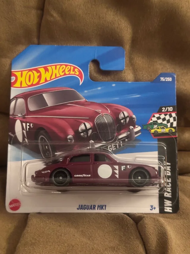 Hot Wheels Jaguar MK1 image indicator(3)