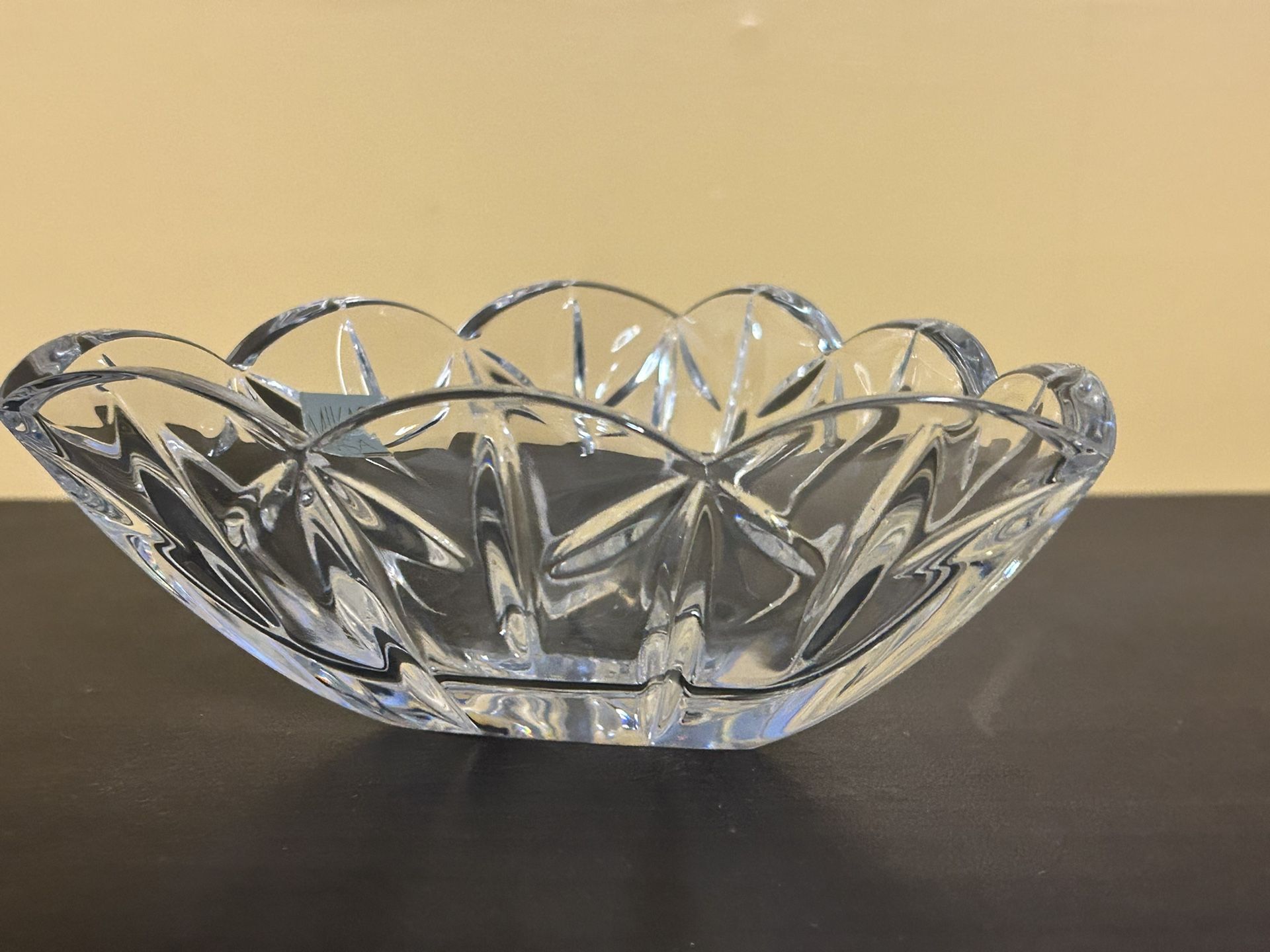 Mikasa Crystal Triangular Dish - photo 4