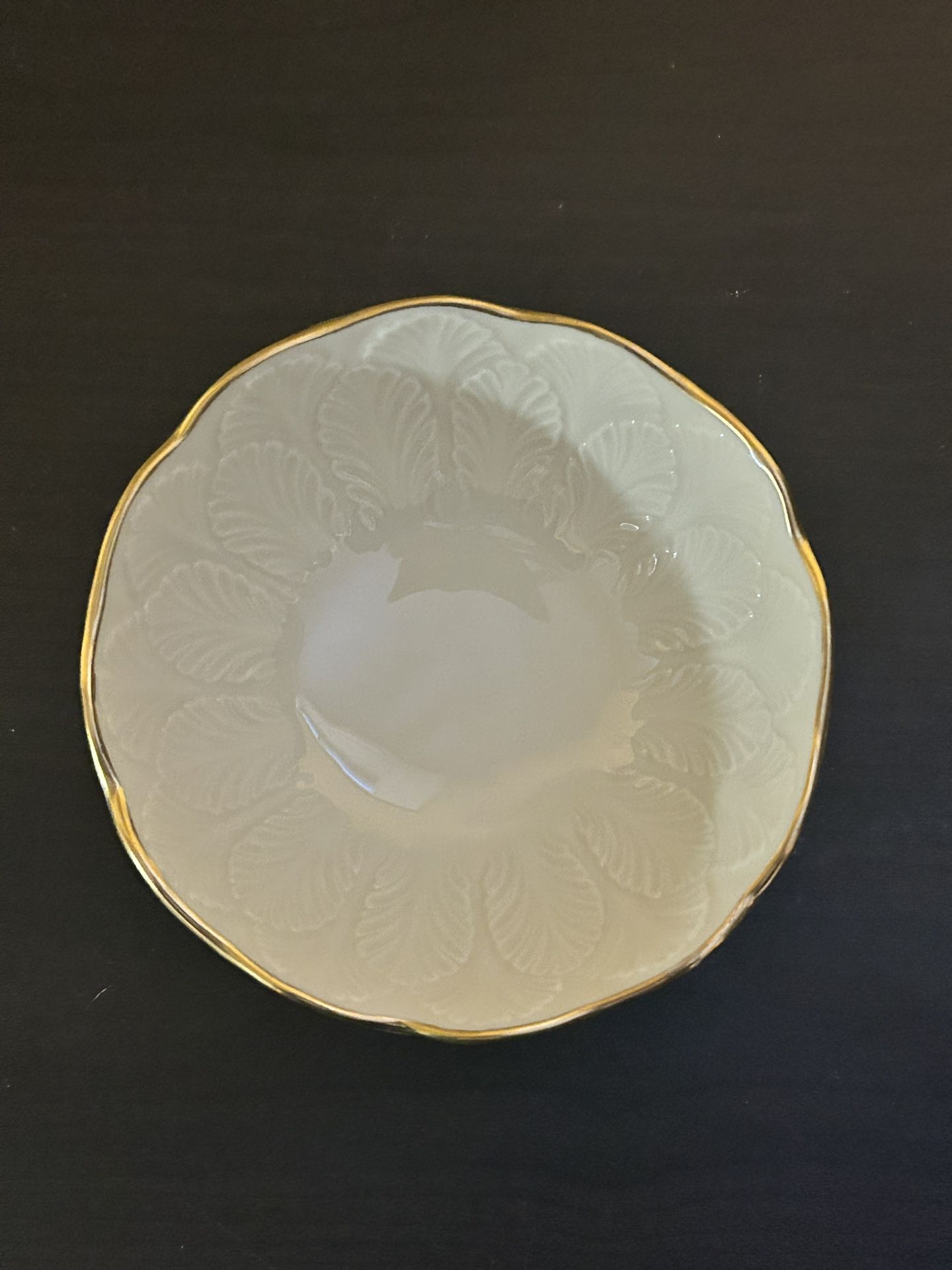 Lenox Ivory Scalloped Bowl, Hand Decorated Gold Accents - photo 2