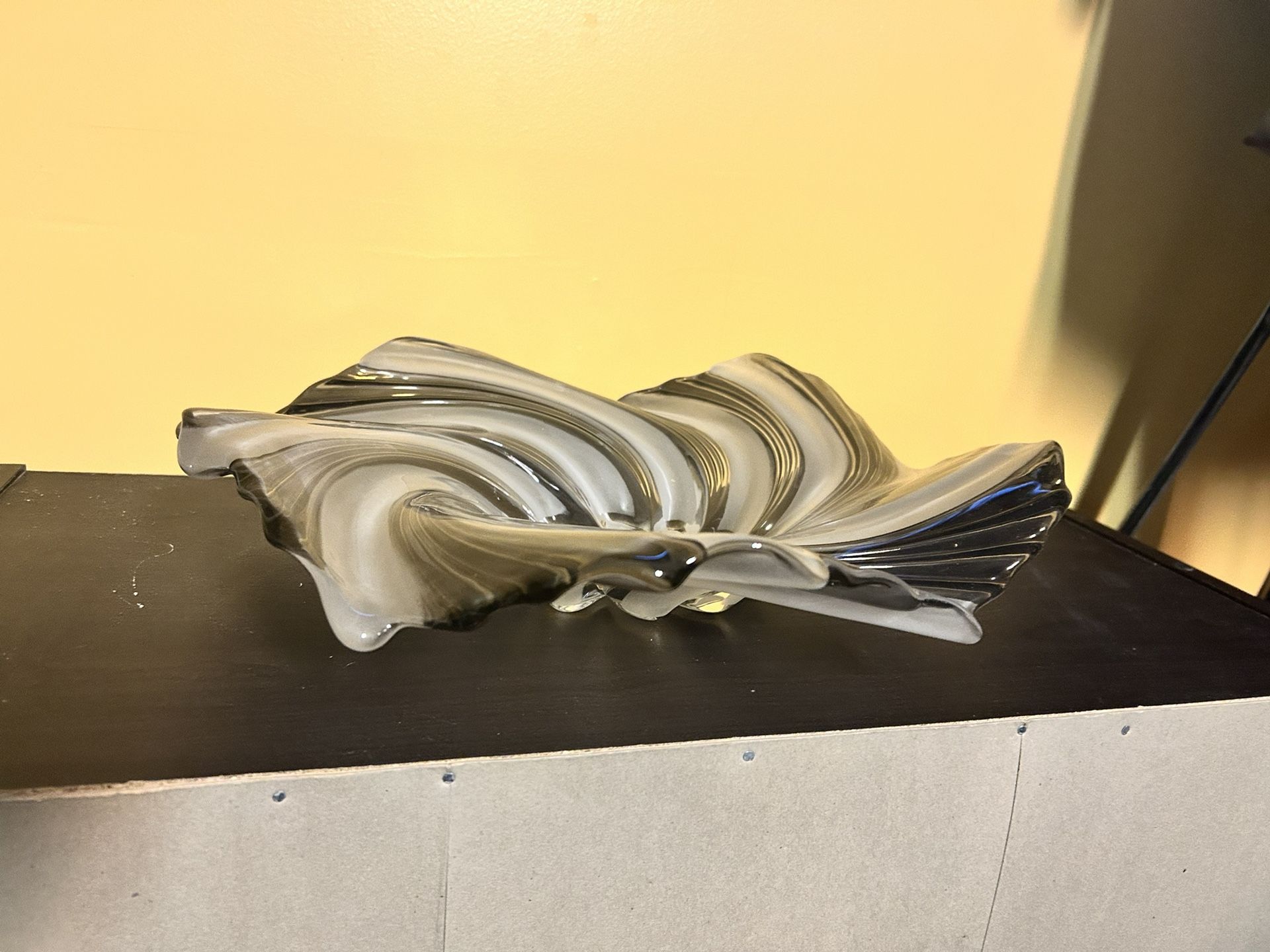 Mikasa Crystal Glass Bowl - swirl design - photo 3