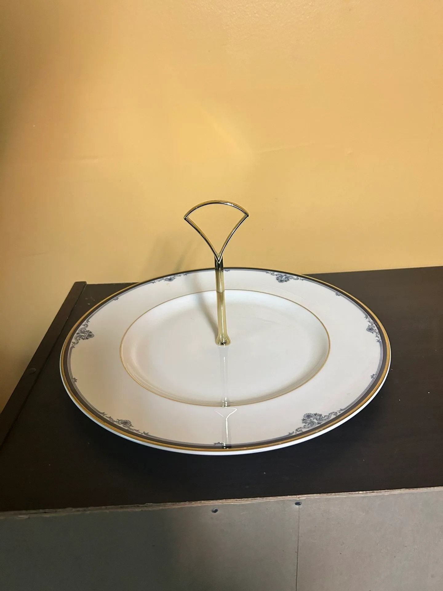 Vintage Royal Doulton Princeton Cake Plate