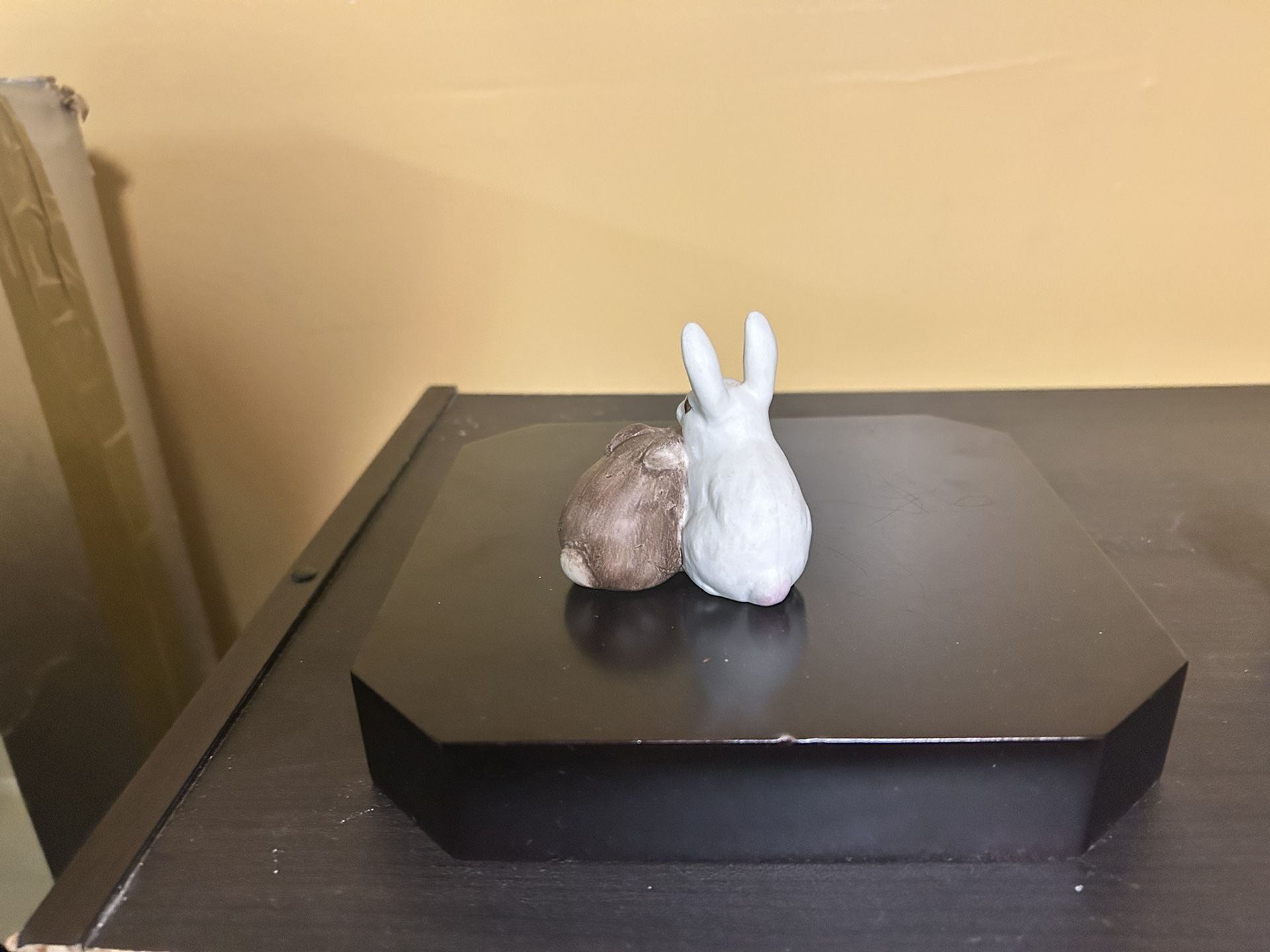 Adorable Bunny Figurine Set - photo 2