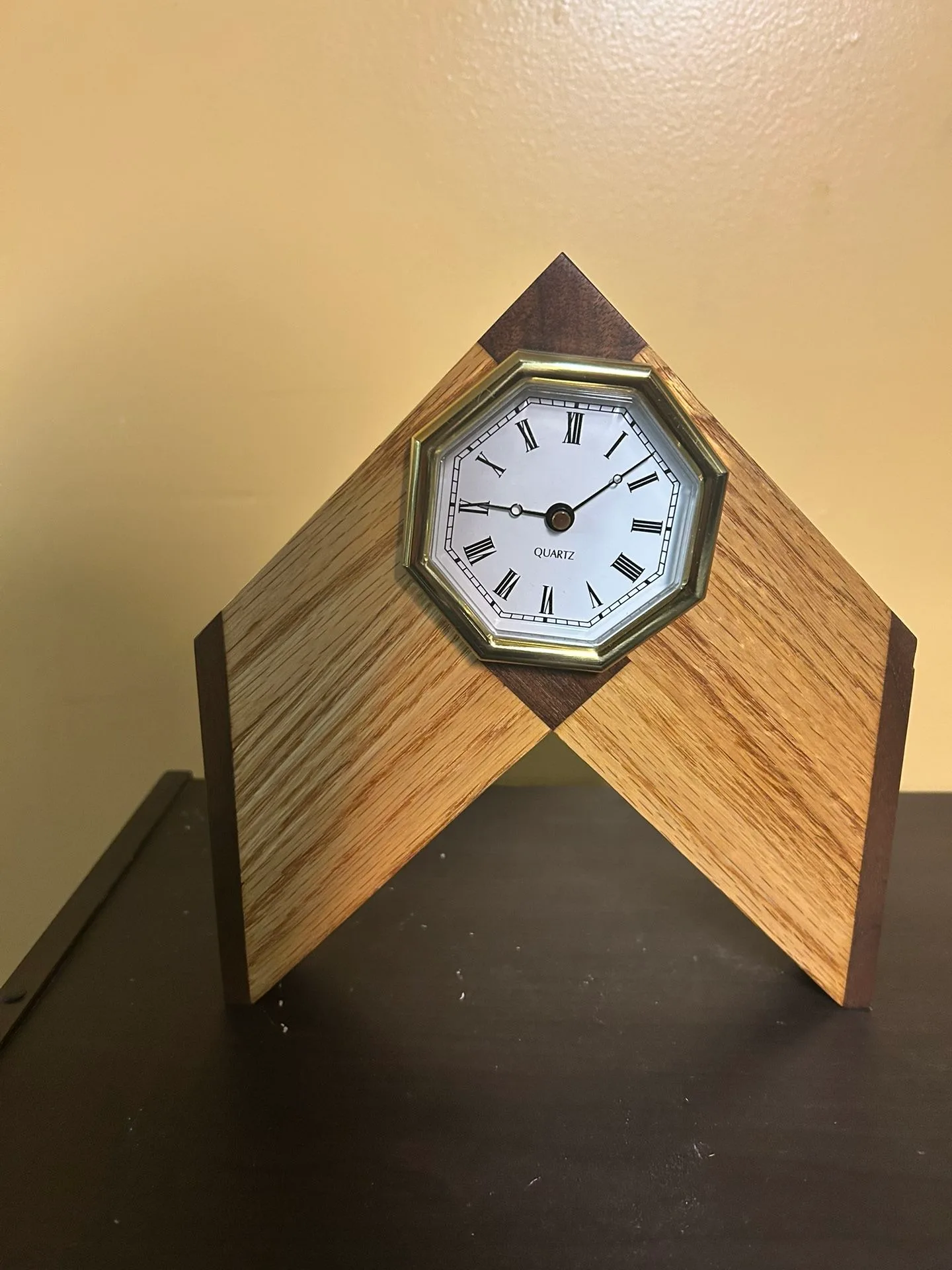 Unique Wooden Clock Stand - Quartz
