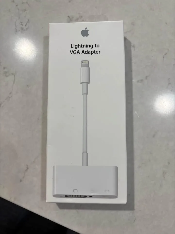Apple Lightning to VGA Adapter thumbnail