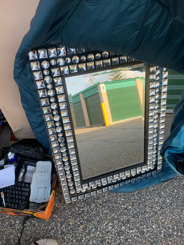 Mirror Wall