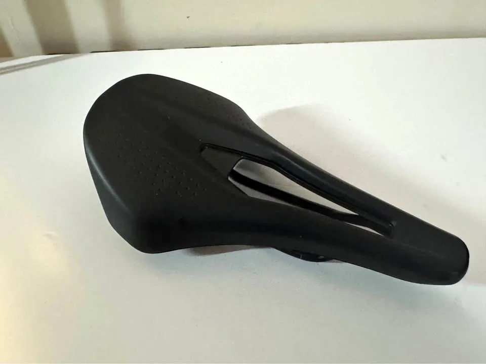 Fizik Tempo Argo R5 Saddle (150mm) - Unisex thumbnail