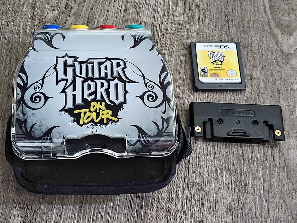 🎸 Guitar Hero: On Tour (Nintendo DS) w/ Grip