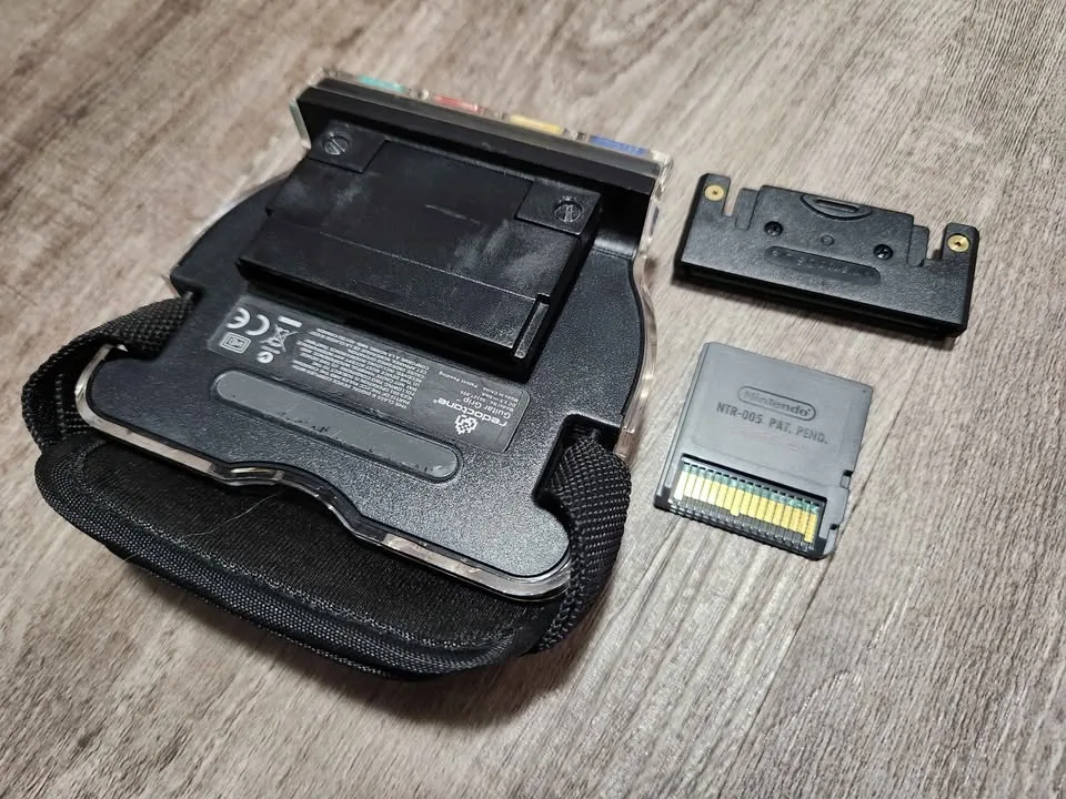 🎸 Guitar Hero: On Tour (Nintendo DS) w/ Grip image indicator(3)