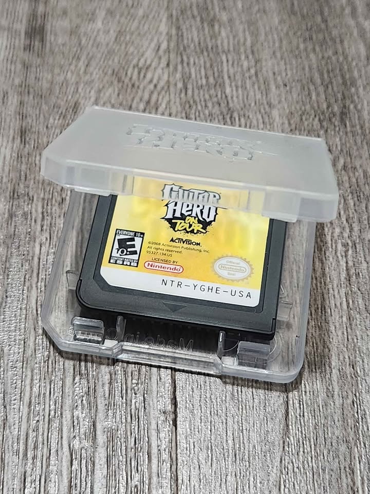 🎸 Guitar Hero: On Tour (Nintendo DS) w/ Grip - photo 5