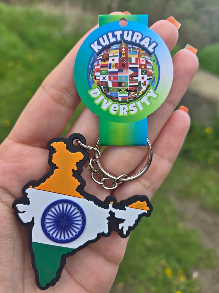 Keychains - Asia Countries SOUVENIR. INDIA PAKISTAN MORE