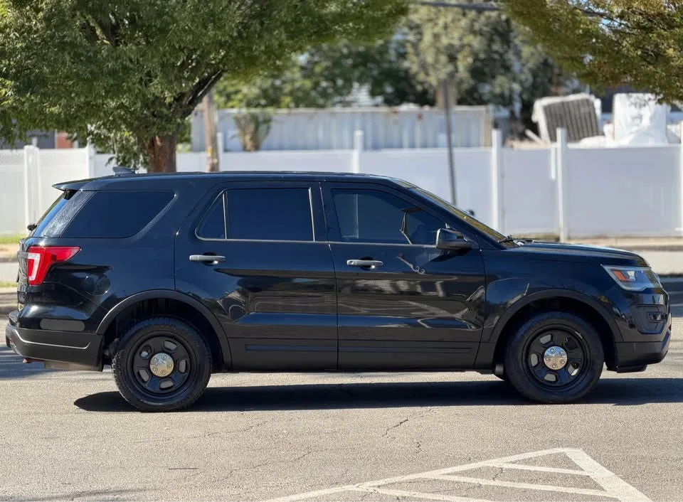 2018 Ford Explorer · Sport Utility 4D image indicator(7)