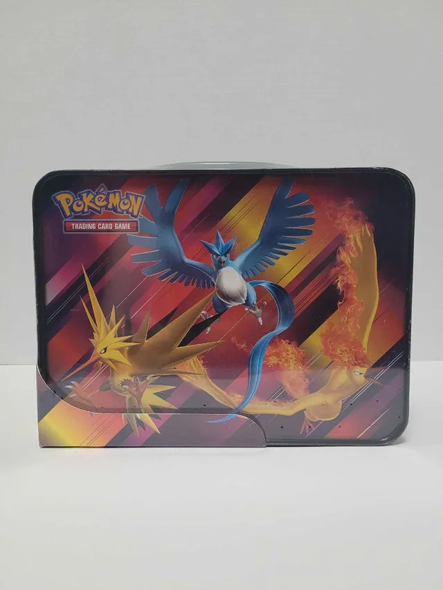 Pokemon treasure chest pikachu eevee TCG lunchbox 2018 release image indicator(2)