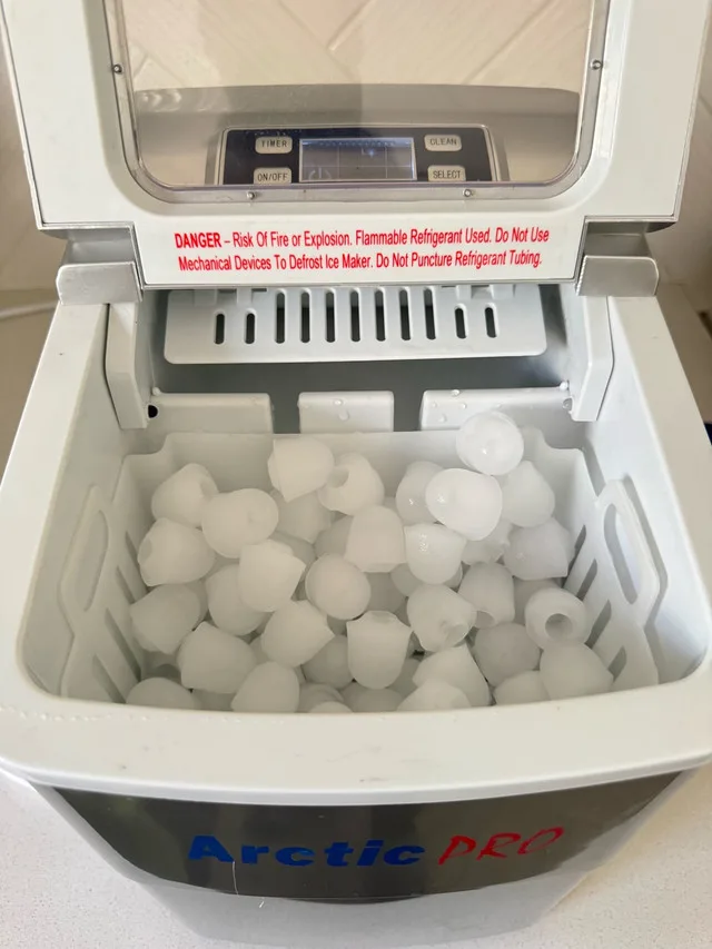 Arctic-Pro Portable Digital Quick Ice Maker Machine image indicator(5)