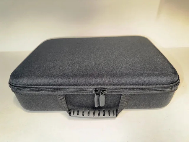 Top quality massage gun with carrying case image indicator(2)