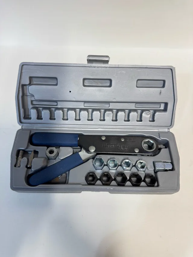 Spec Tools~Squeeze Wrench Low Profile Socket Set thumbnail