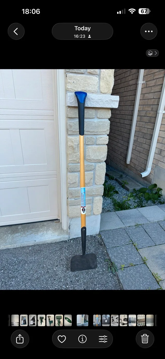 Garant STEEL SIDEWALK SCRAPER thumbnail