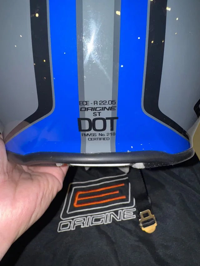 Origine DOT certified helmet with carrying bag image indicator(2)