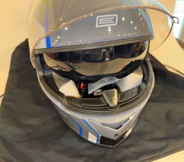 Origine DOT certified helmet with carrying bag image indicator(4)