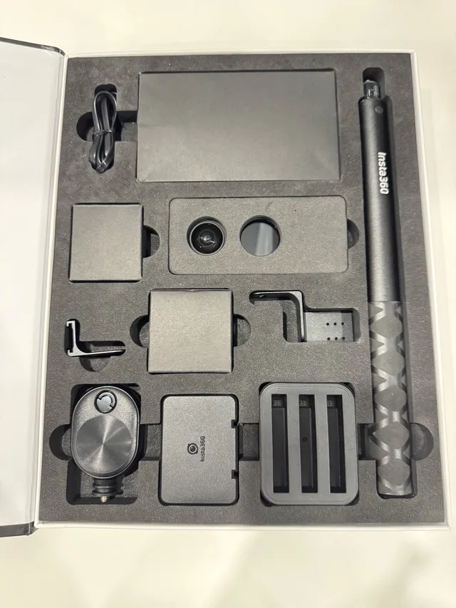 insta 360 X2 ultimate kit image indicator(2)