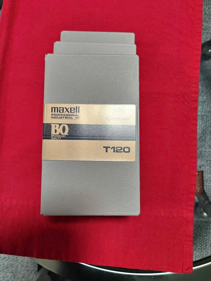 Maxell VHS T120 tapes 3 pcs