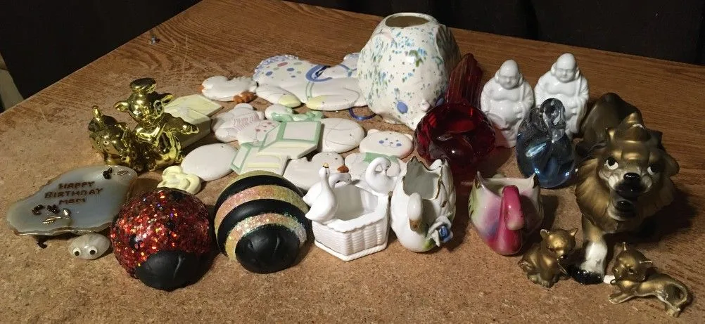 Big Lot Of Animal Figures Lion And Cubs Swan Cardinal...