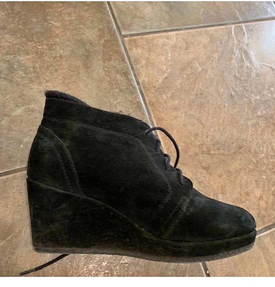 Also suede boots size 8.5