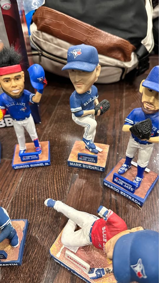 Blue Jays bobble heads - photo 5