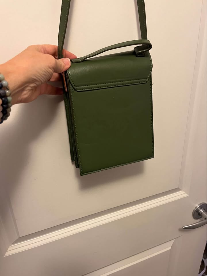 Green shoulder bag - photo 5