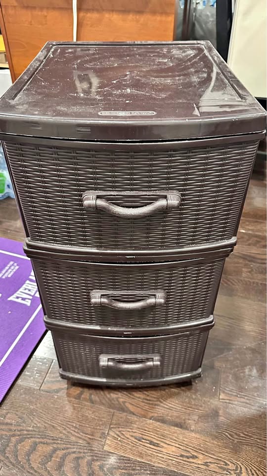 Small storage drawer