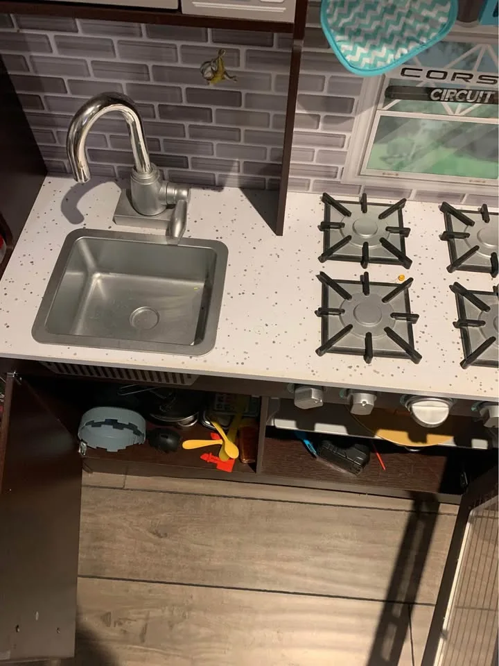 Kid Kraft kitchen and extras image indicator(2)