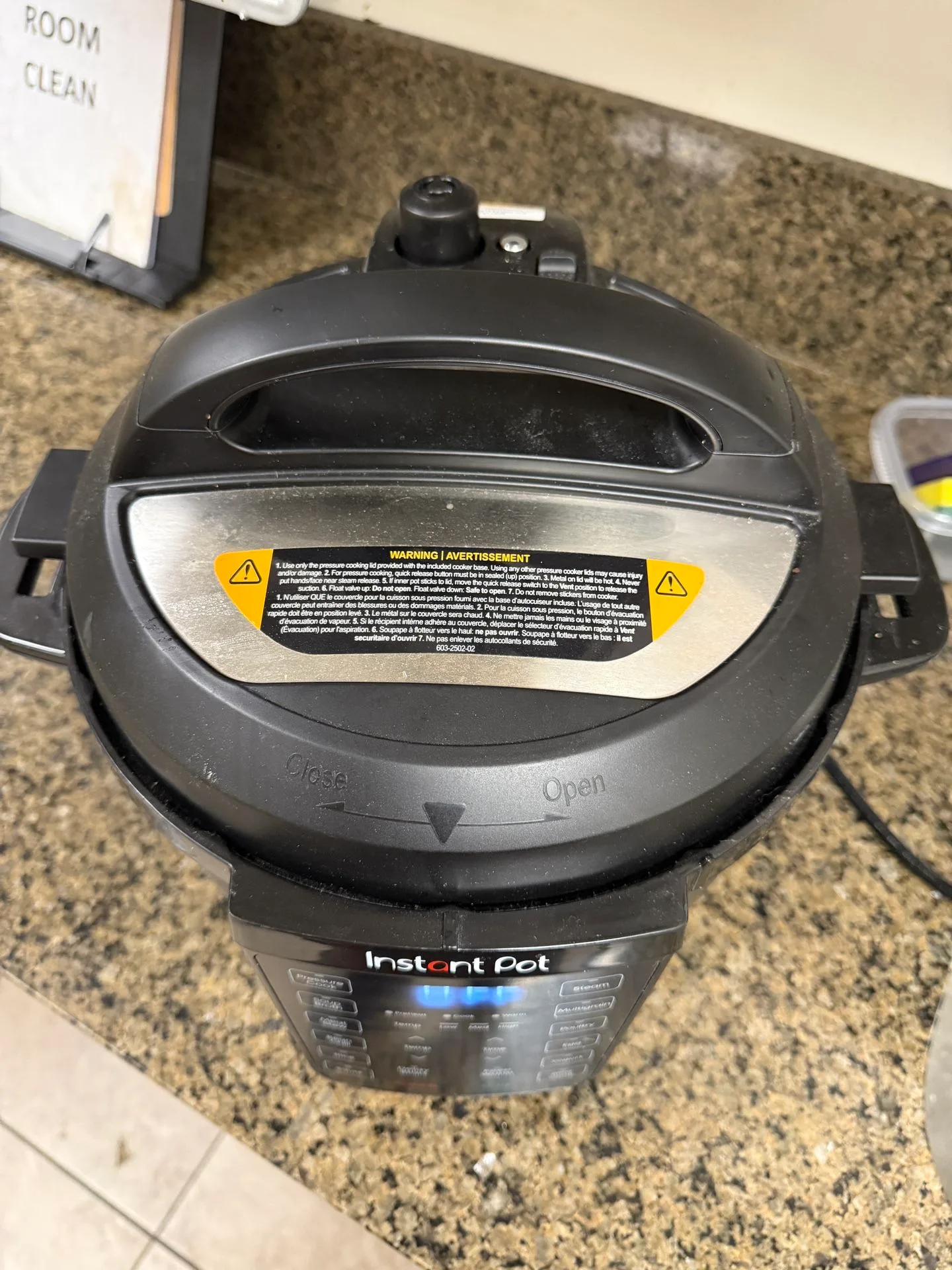 InstaPot 6quarts Crack Pot Electric Pressure Cooker image indicator(4)