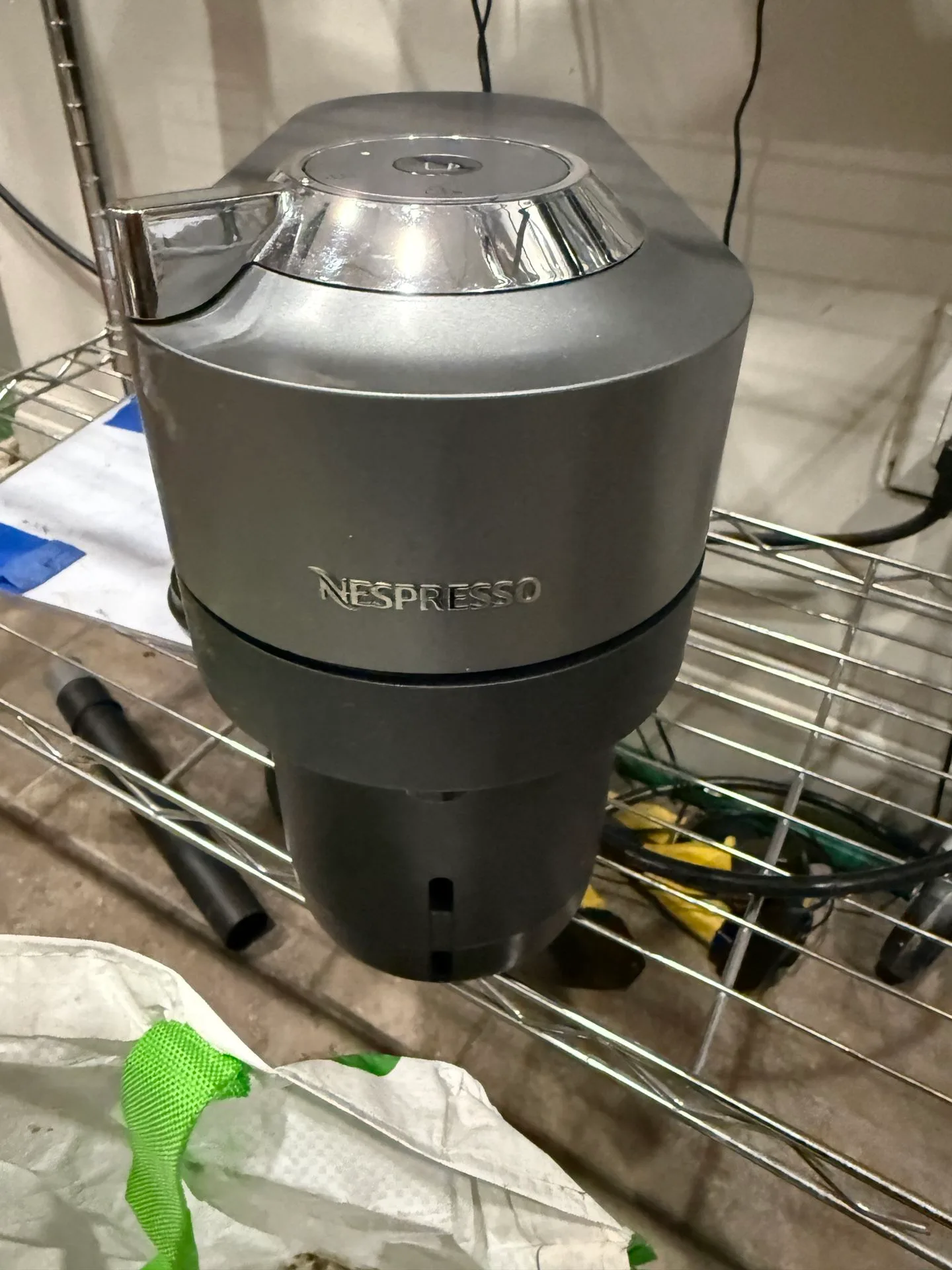 Nespresso De'Longhi Vertuo Pop+ Coffee Machine thumbnail