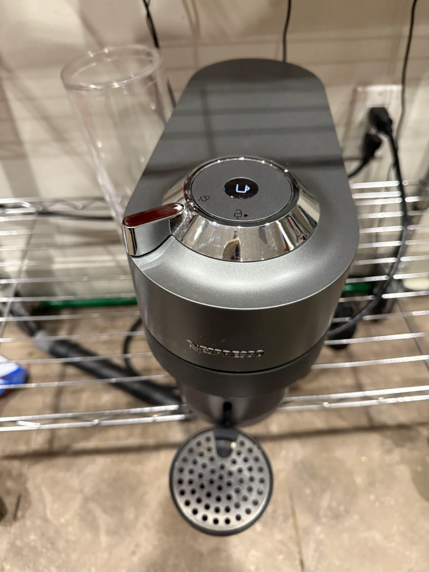 Nespresso De'Longhi Vertuo Pop+ Coffee Machine image indicator(6)