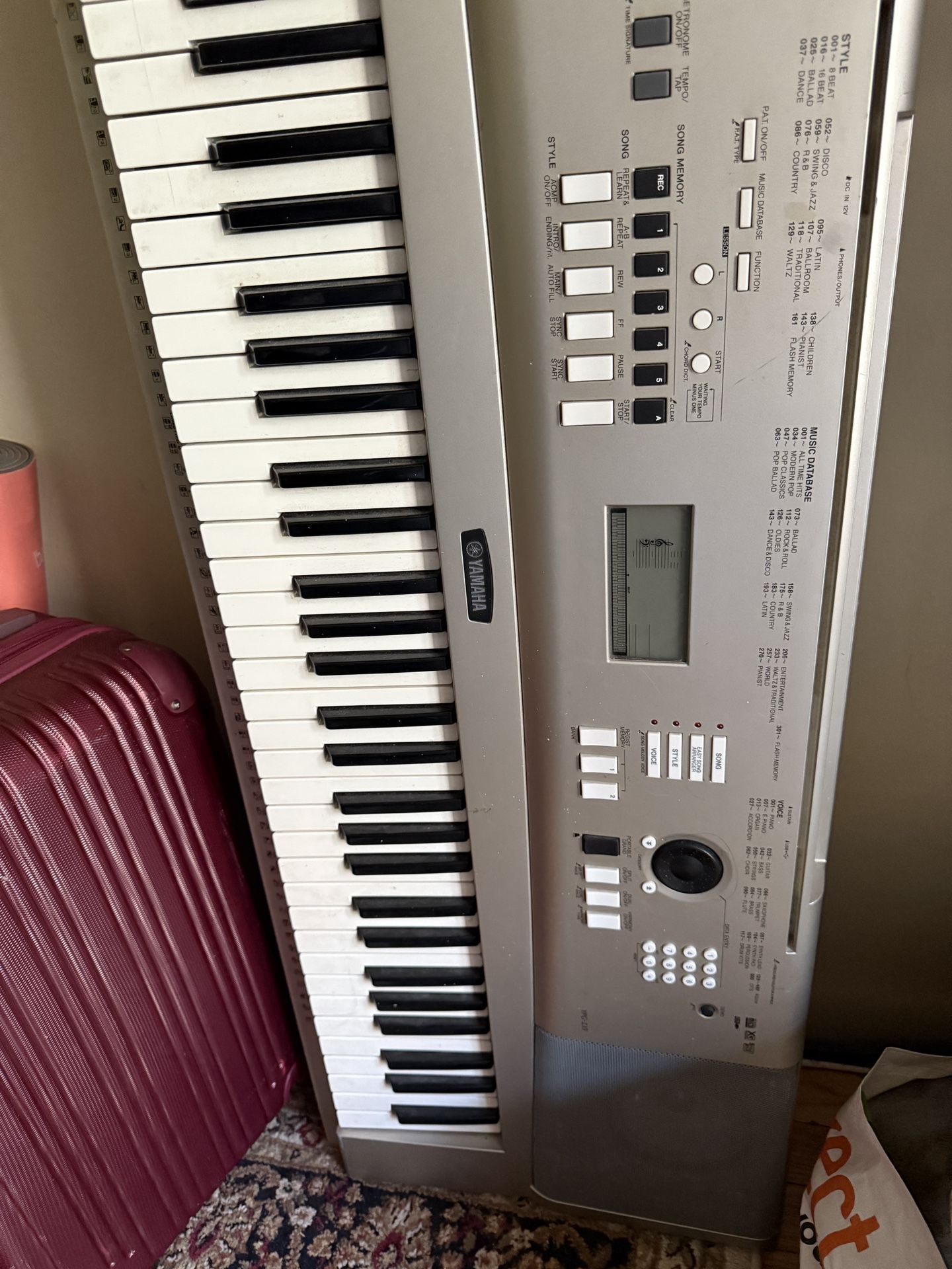 Yamaha Key Board - photo 3