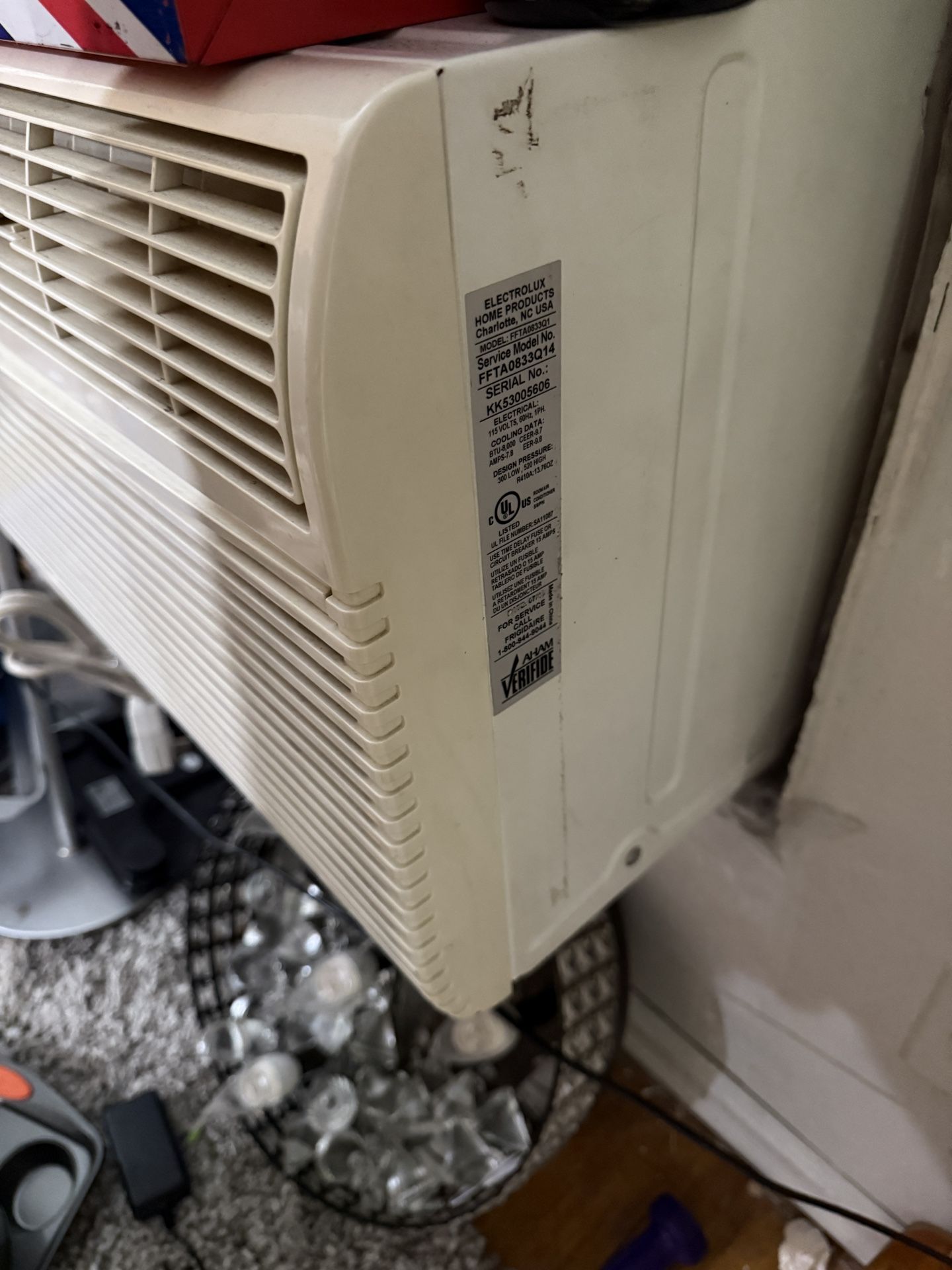 Frigidaire AC 8000 BTU In Wall AC With Remote - photo 3