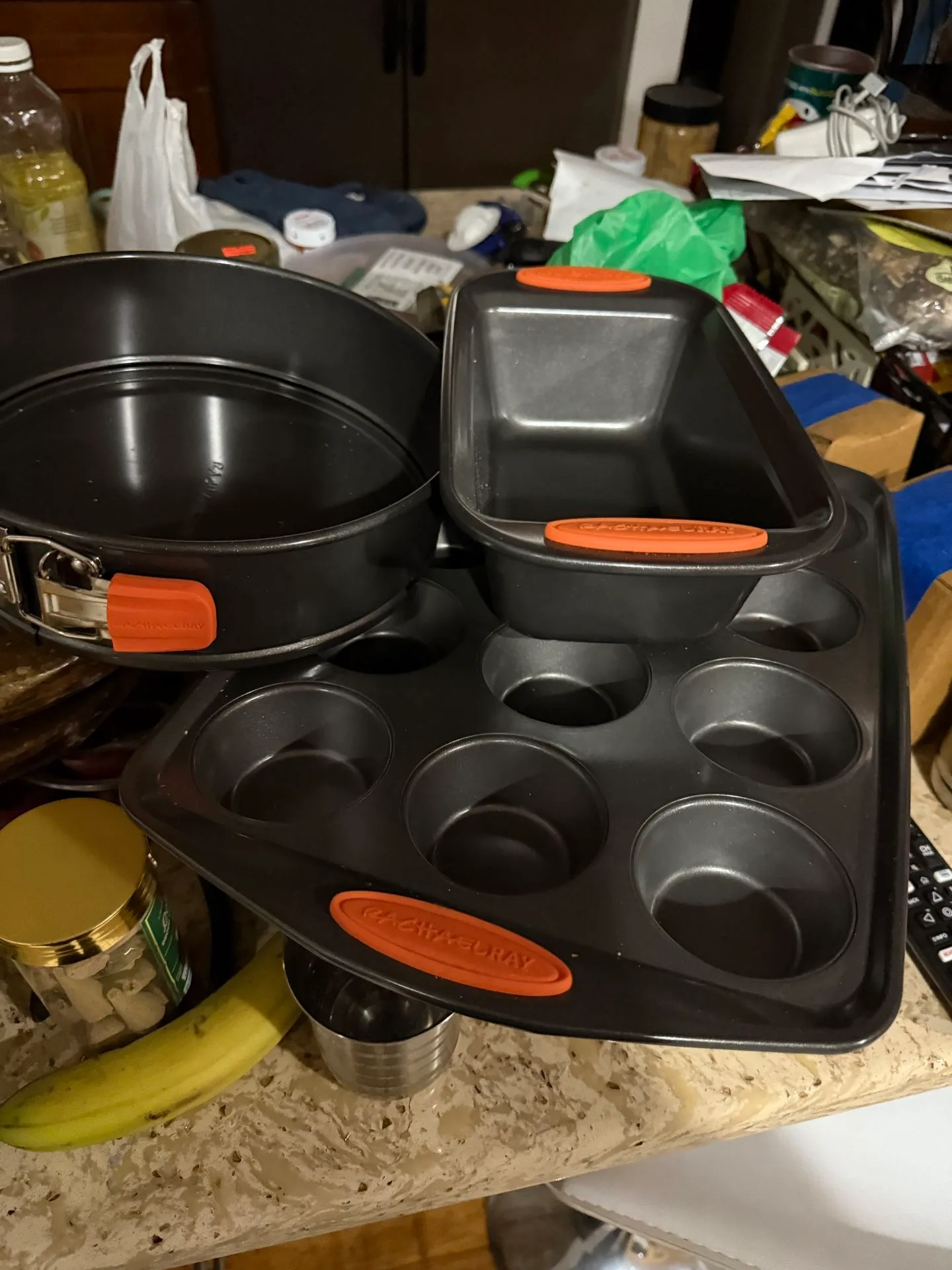 Rachel Ray Baking Cake Pan Set , Cupcake Pan And Bread Pan thumbnail